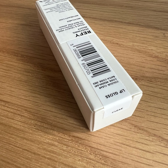 REFY Clear Lipgloss - Picture 3 of 4